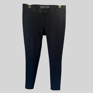 AYR Black Skinny Stretch Pants.